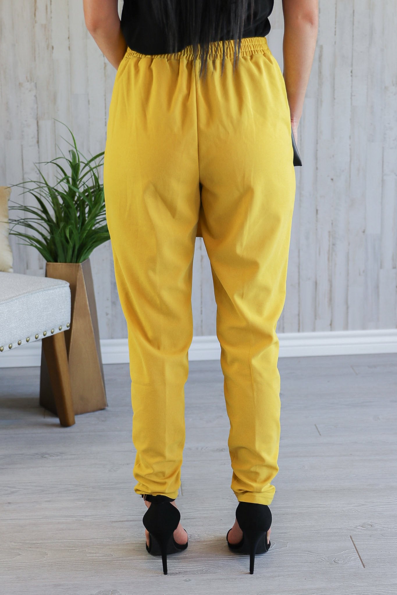 "Work Meets Comfort" Tapered Trousers (Mustard)