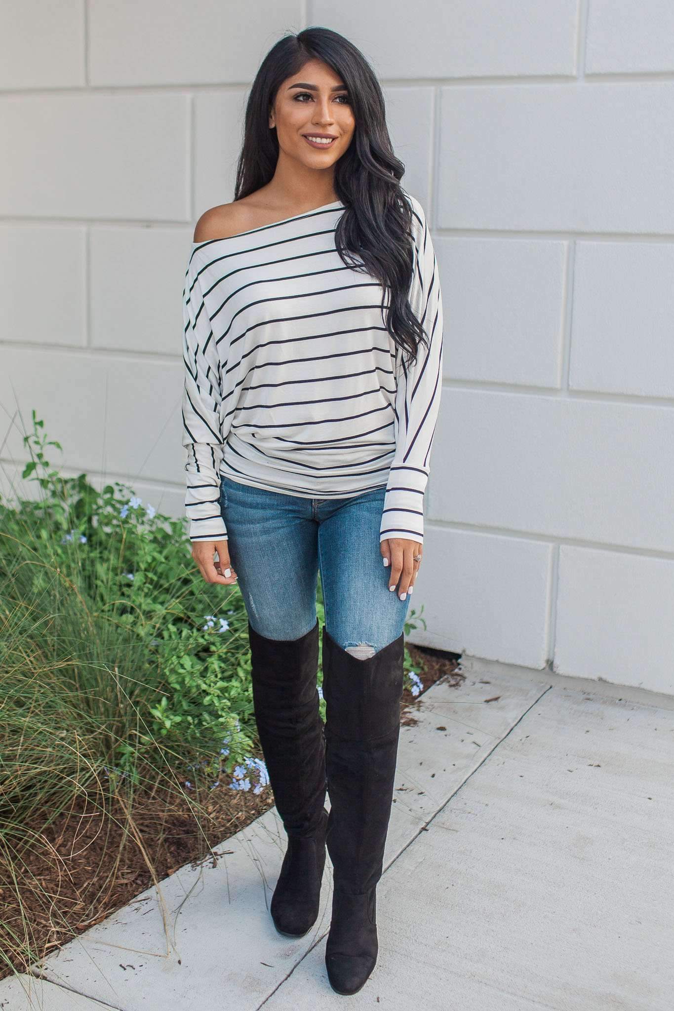 "Set On You" Knit Top (Off White)