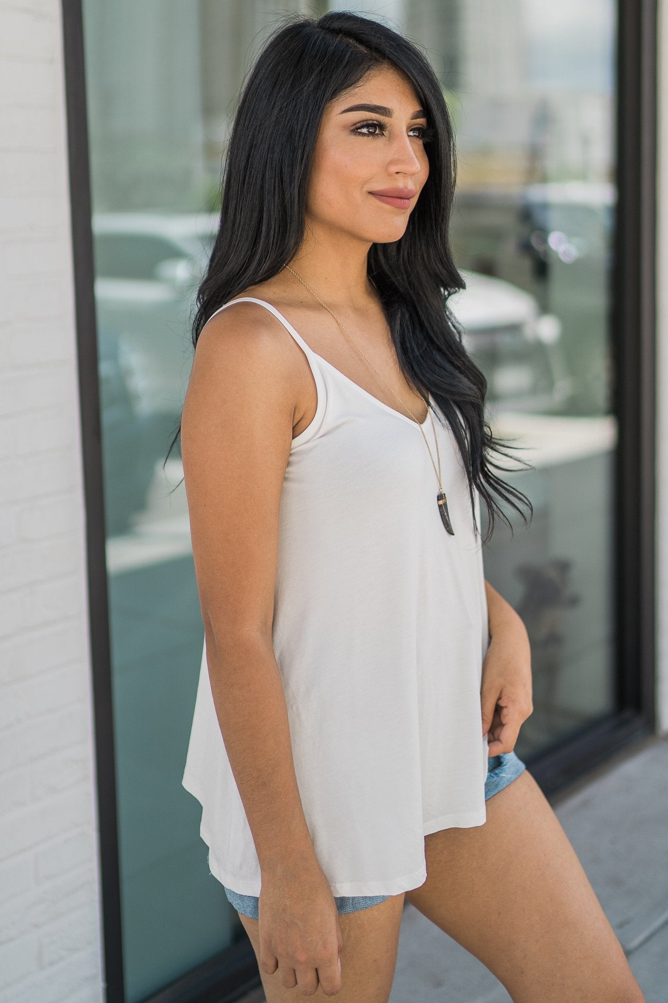"Casual Chic Vibes" Tank Top (Off-White)