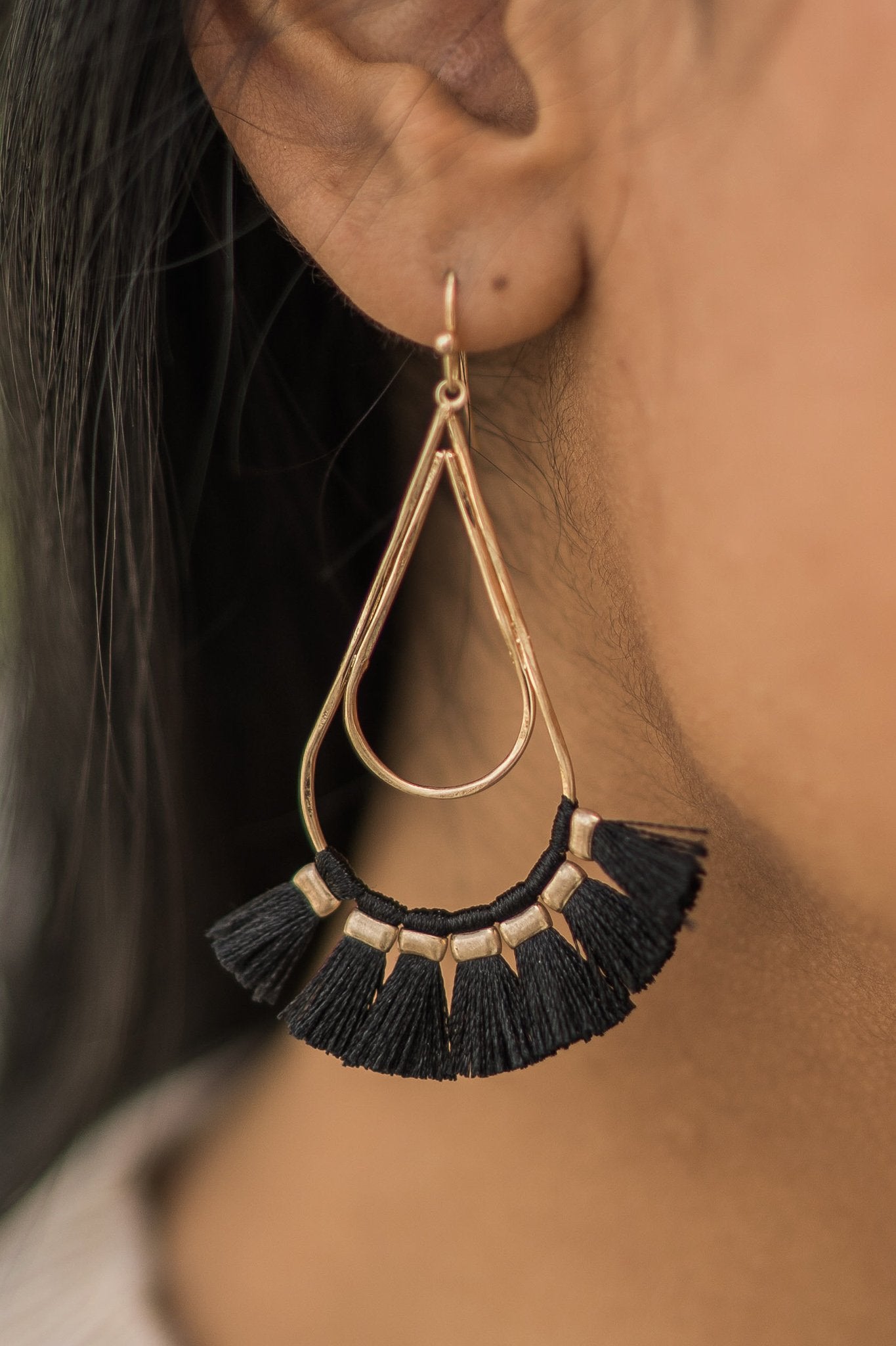Mandy Teardrop Earrings (Black)