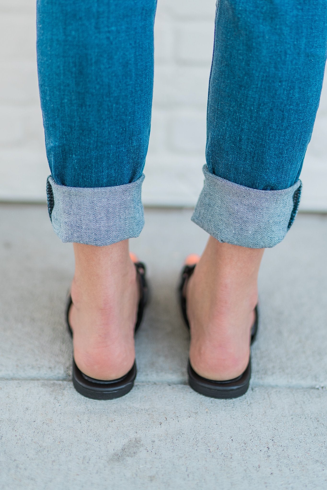 "Just For Ease" Flat Sandals (Black)
