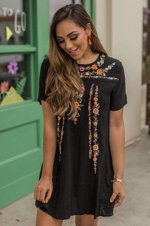 "Feeling So Vibrant" Shift Dress (Black)
